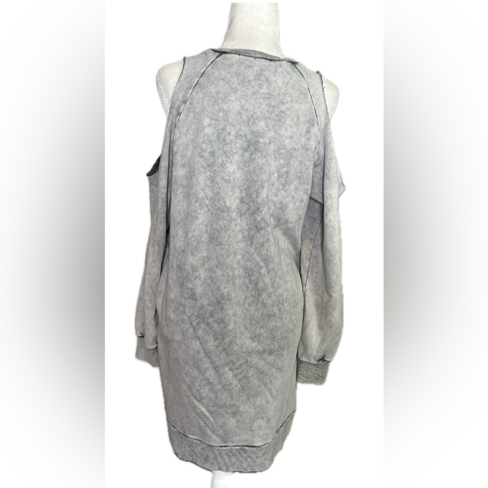 Newbury Kustom Cold Shoulder Long Sleeve Sweatshirt Dress Distressed Gray Medium - Picture 3 of 12